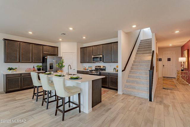 10498 W Beaman Lane, Marana, AZ 85653