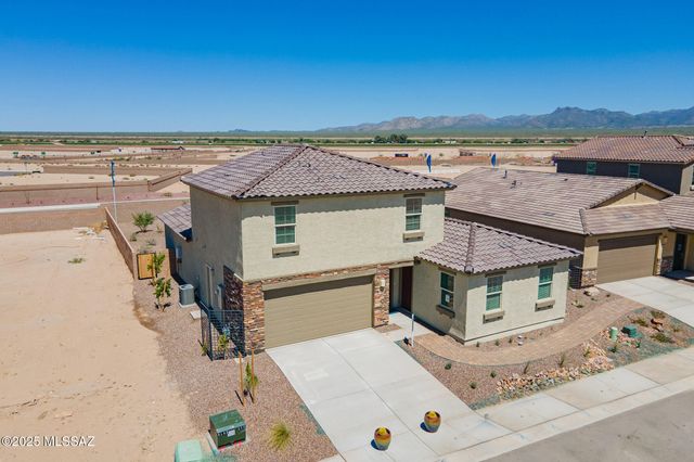 10498 W Beaman Lane, Marana, AZ 85653