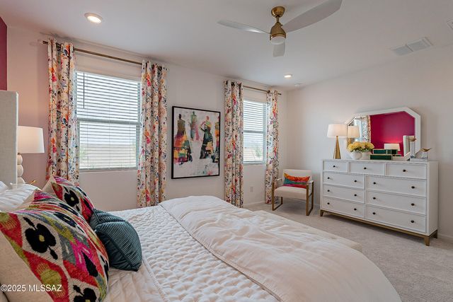 10498 W Beaman Lane, Marana, AZ 85653