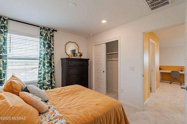 10498 W Beaman Lane, Marana, AZ 85653