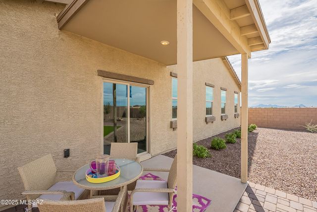 10498 W Beaman Lane, Marana, AZ 85653