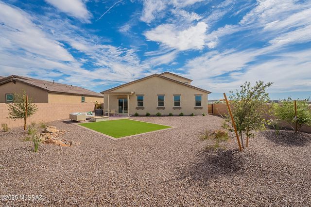 10498 W Beaman Lane, Marana, AZ 85653