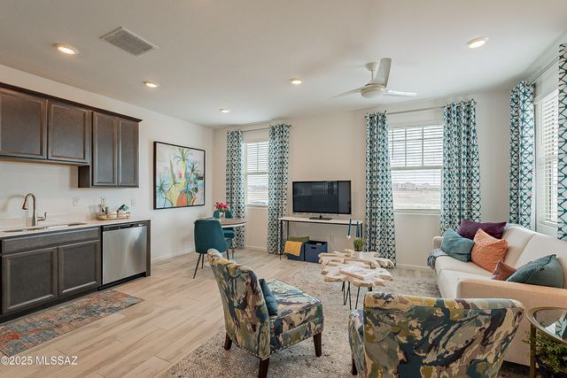 10498 W Beaman Lane, Marana, AZ 85653