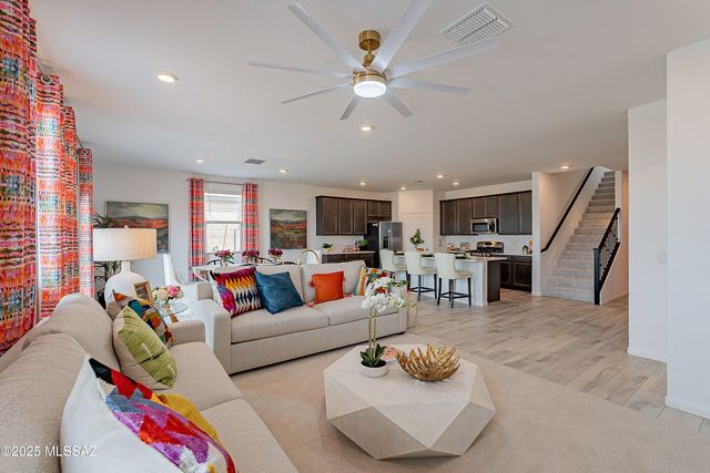 10498 W Beaman Lane, Marana, AZ 85653