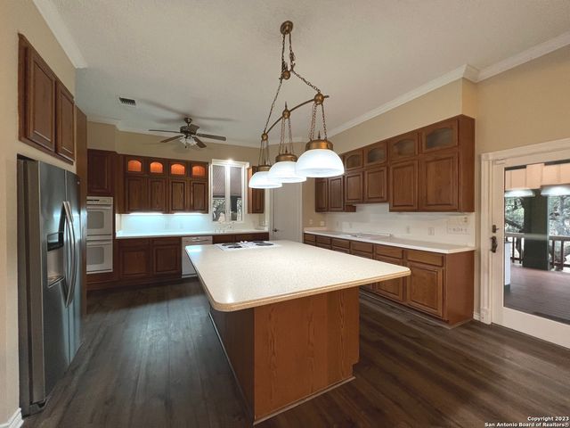 119 CEDAR TREE LN, Canyon Lake, TX 78133
