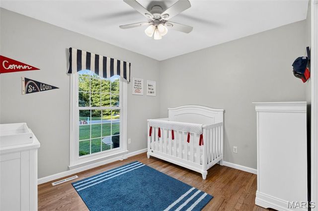 325 Nantucket Drive, Ballwin, MO 63011
