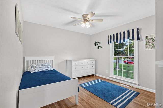 325 Nantucket Drive, Ballwin, MO 63011