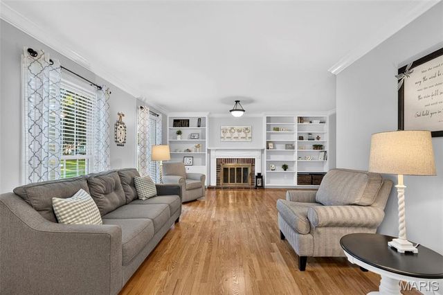 325 Nantucket Drive, Ballwin, MO 63011