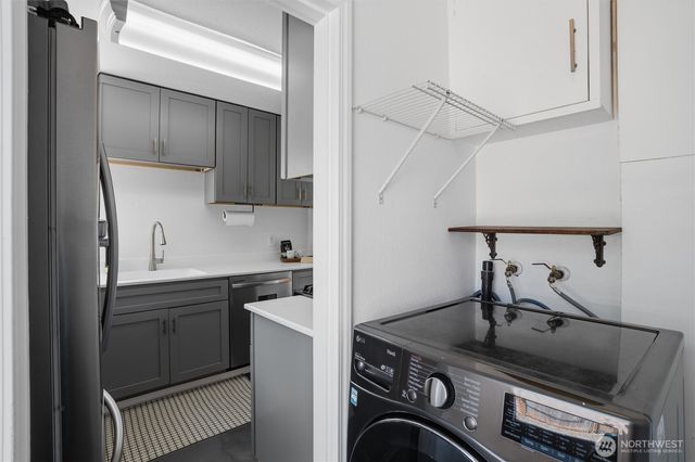 1329 N Cambrian Avenue, Bremerton, WA 98312