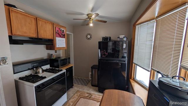 13116 Jobin Street, Southgate, MI 48195