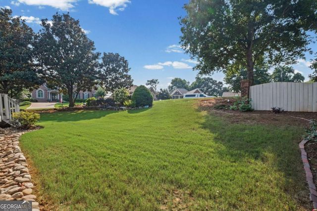 200 Wexford Court, Canton, GA 30115