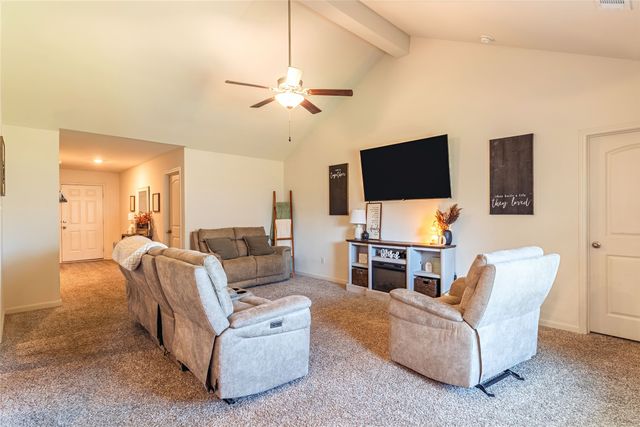 13608 Musselshell Drive, Ponder, TX 76259