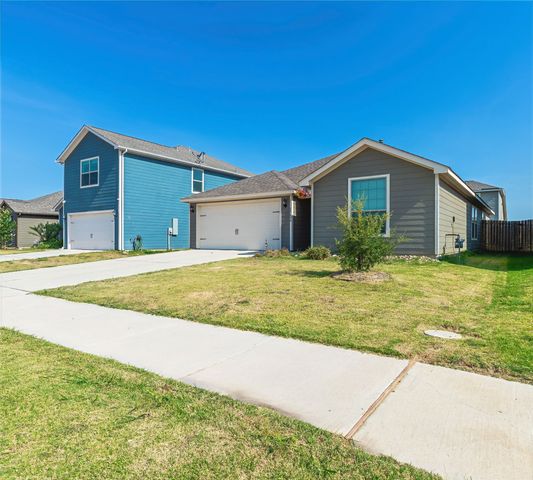 13608 Musselshell Drive, Ponder, TX 76259