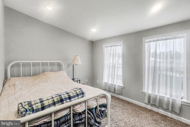 11 HEATHER DR, Carlisle, PA 17013