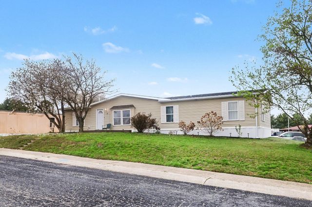 11 HEATHER DR, Carlisle, PA 17013
