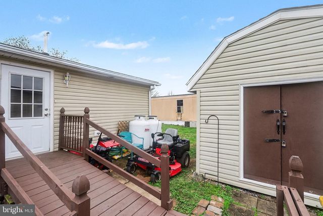 11 HEATHER DR, Carlisle, PA 17013
