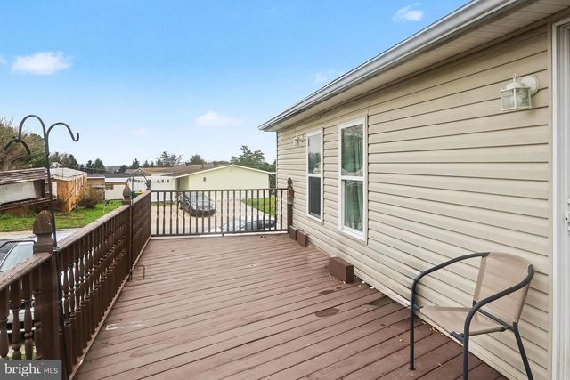 11 HEATHER DR, Carlisle, PA 17013