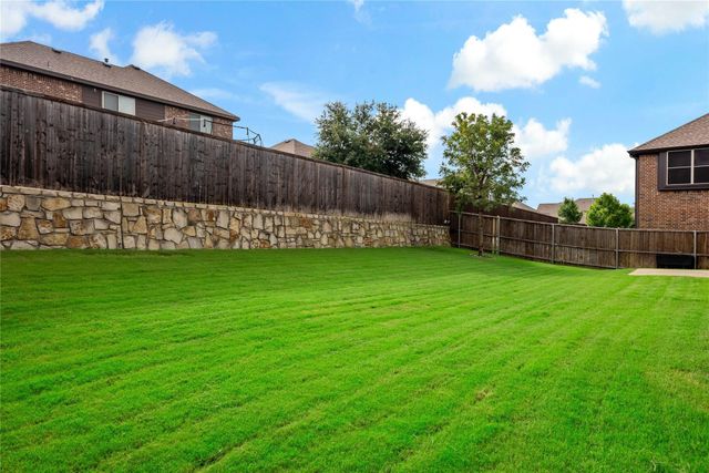208 Gatwick Court, Wylie, TX 75098