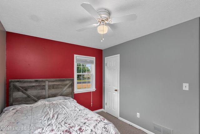 6501 Cady Dr, Louisville, KY 40258