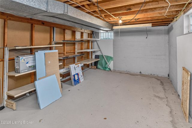 6501 Cady Dr, Louisville, KY 40258