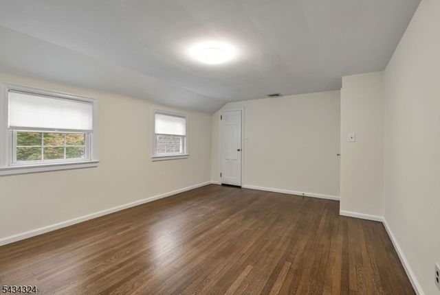 151 Walthery Ave, Ridgewood Village, NJ 07450