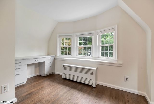 151 Walthery Ave, Ridgewood Village, NJ 07450
