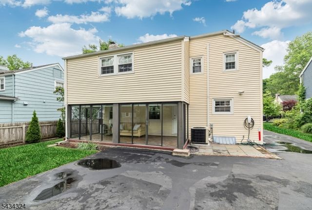 151 Walthery Ave, Ridgewood Village, NJ 07450
