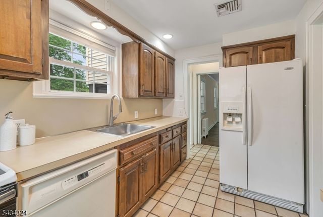 151 Walthery Ave, Ridgewood Village, NJ 07450