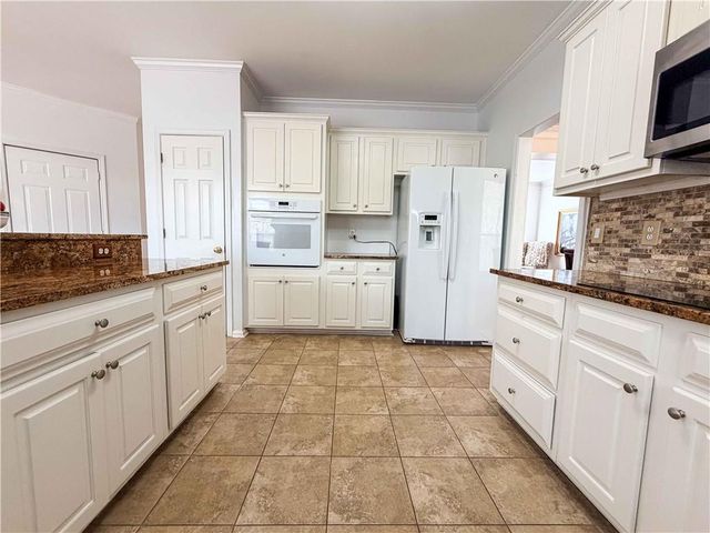 2172 Talbot Ridge, Jonesboro, GA 30236