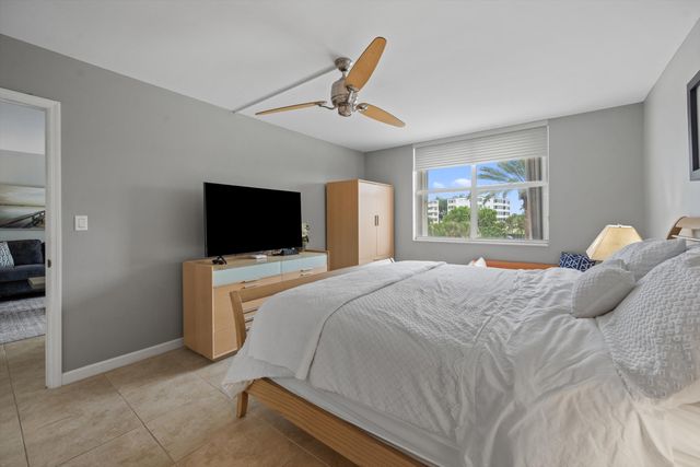 2860 S OCEAN Boulevard 316, Palm Beach, FL 33480