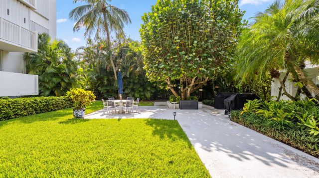 2860 S OCEAN Boulevard 316, Palm Beach, FL 33480