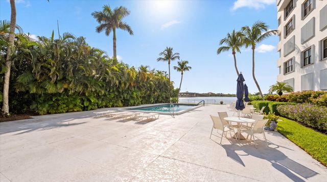 2860 S OCEAN Boulevard 316, Palm Beach, FL 33480
