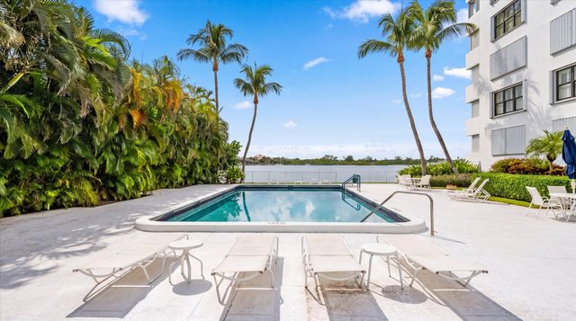 2860 S OCEAN Boulevard 316, Palm Beach, FL 33480