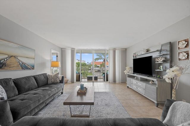 2860 S OCEAN Boulevard 316, Palm Beach, FL 33480