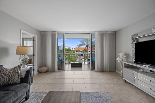 2860 S OCEAN Boulevard 316, Palm Beach, FL 33480