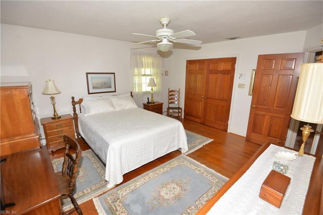 1721 N Alanton DR, Virginia Beach, VA 23454