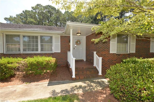 1721 N Alanton DR, Virginia Beach, VA 23454