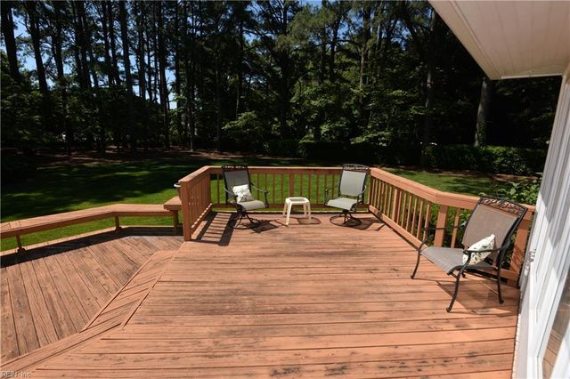 1721 N Alanton DR, Virginia Beach, VA 23454