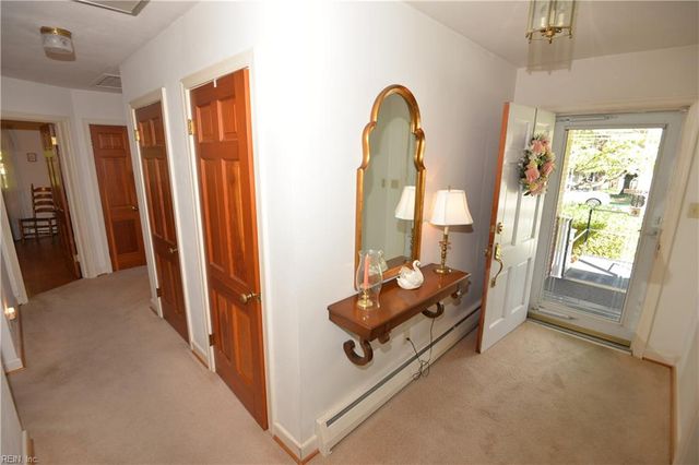 1721 N Alanton DR, Virginia Beach, VA 23454