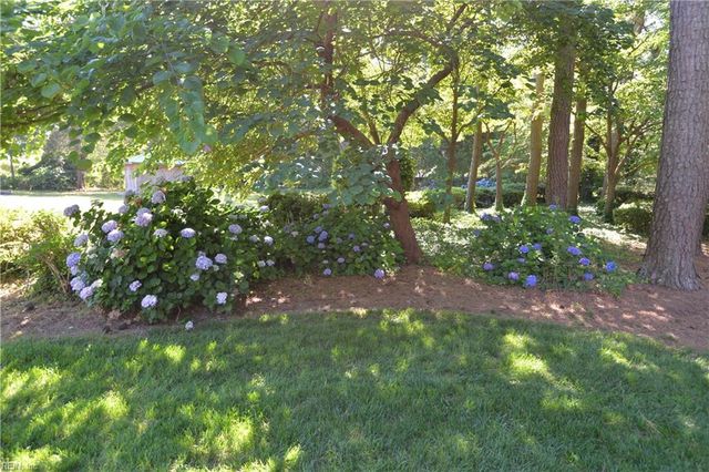 1721 N Alanton DR, Virginia Beach, VA 23454