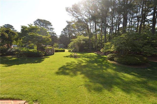 1721 N Alanton DR, Virginia Beach, VA 23454