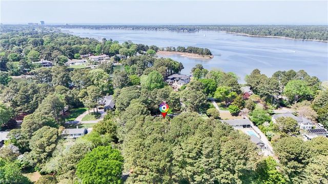 1721 N Alanton DR, Virginia Beach, VA 23454