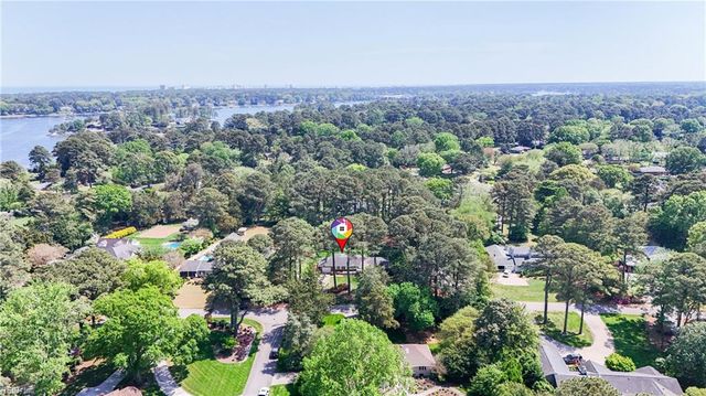 1721 N Alanton DR, Virginia Beach, VA 23454