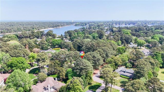1721 N Alanton DR, Virginia Beach, VA 23454