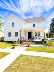 726 N Jackson Street, Auburn, IN 46706