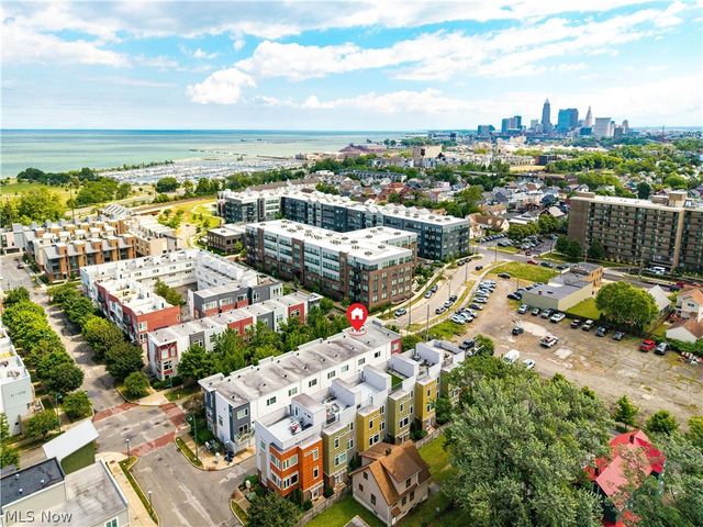 7305 Battery Park Boulevard, Cleveland, OH 44102