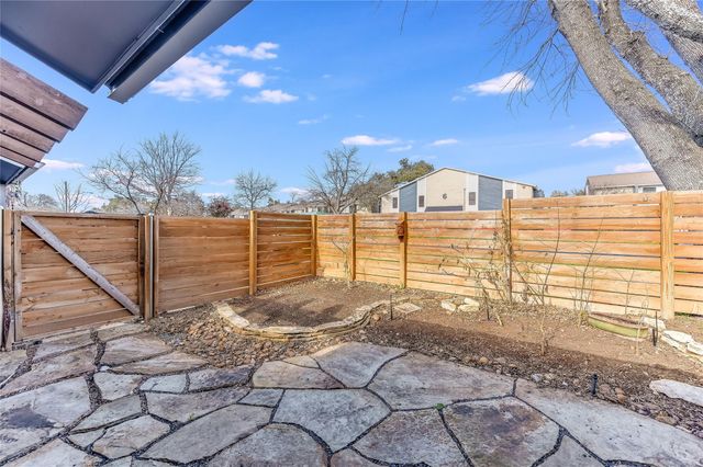3734 Valley View RD B, Austin, TX 78704