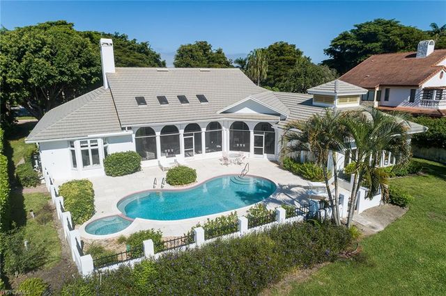 708 Nathan Hale DR, Naples, FL 34108