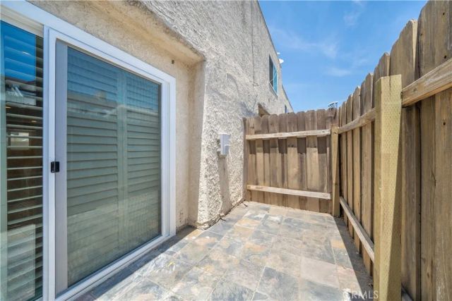14947 Dickens Street 3, Sherman Oaks, CA 91403