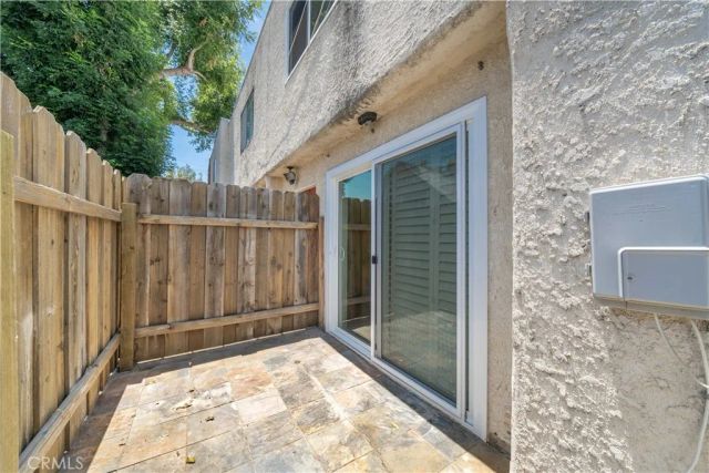 14947 Dickens Street 3, Sherman Oaks, CA 91403